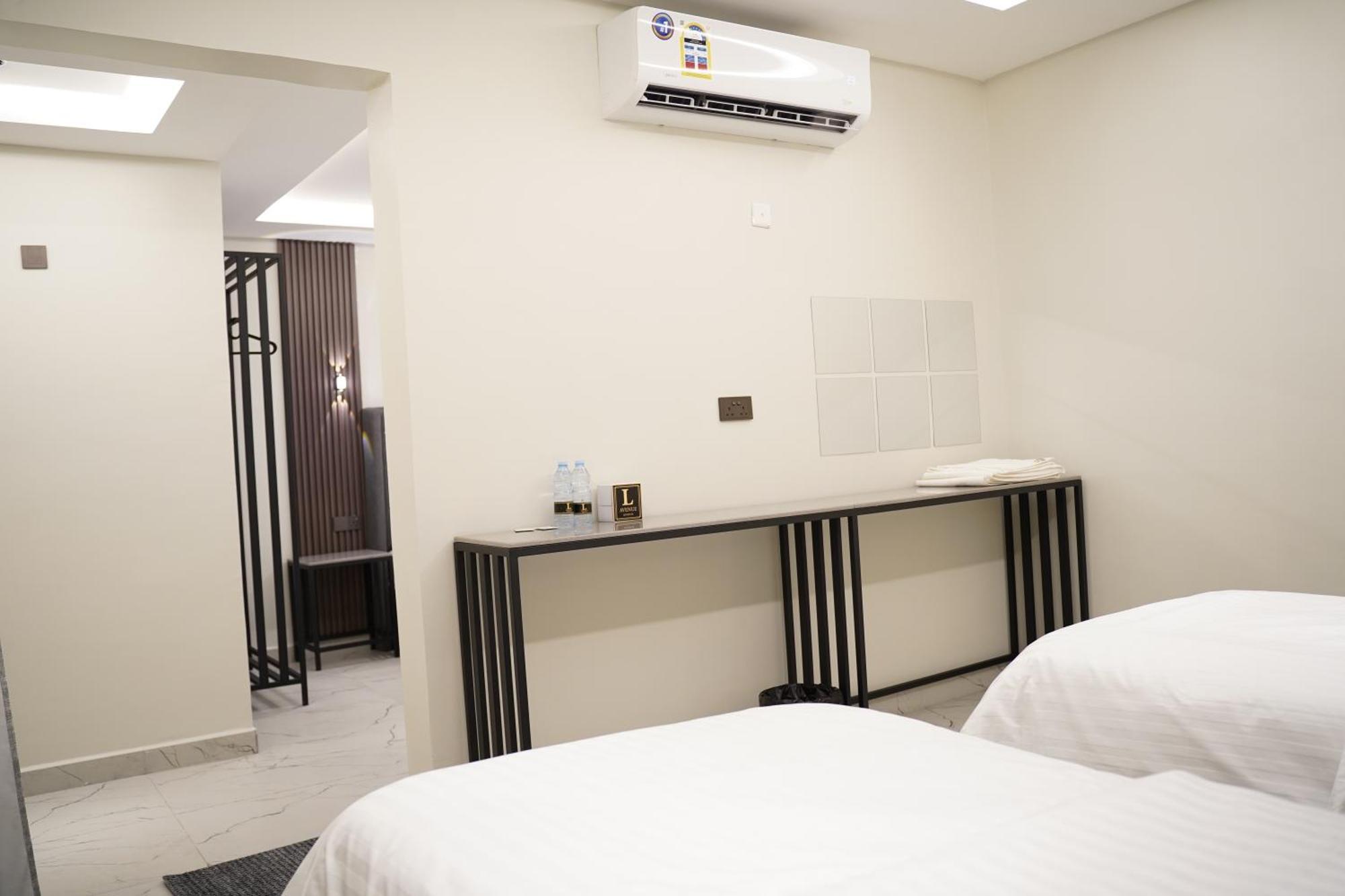 Lavenue Resthouse Apartment นิซวา ภายนอก รูปภาพ
